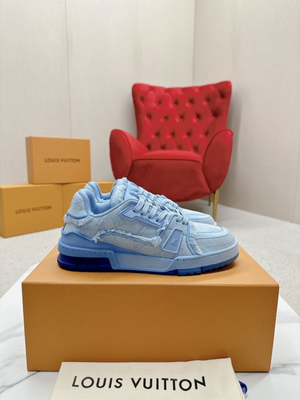 LV Trainer Maxi Sneaker 