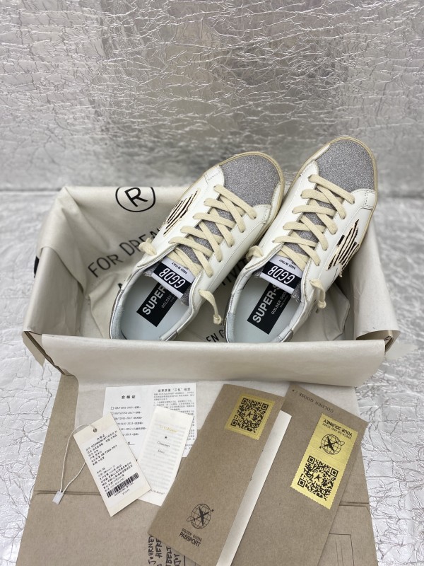 Golden Goose Super Star Low top 