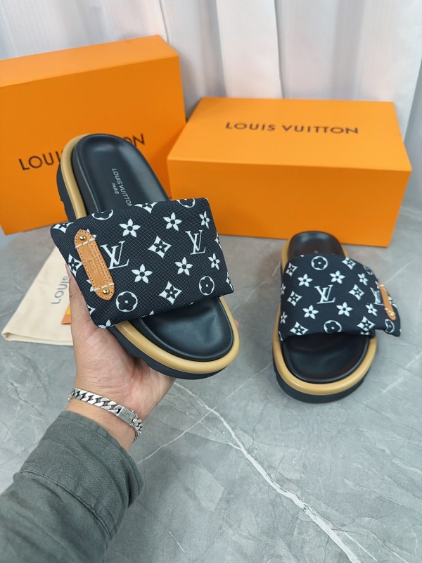 Louis vuitton Monogram sandals