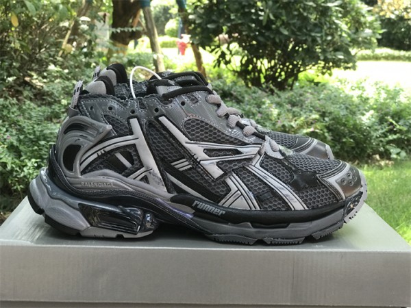 Balenciaga Runner Sneaker in Grey - Black BGRN-009