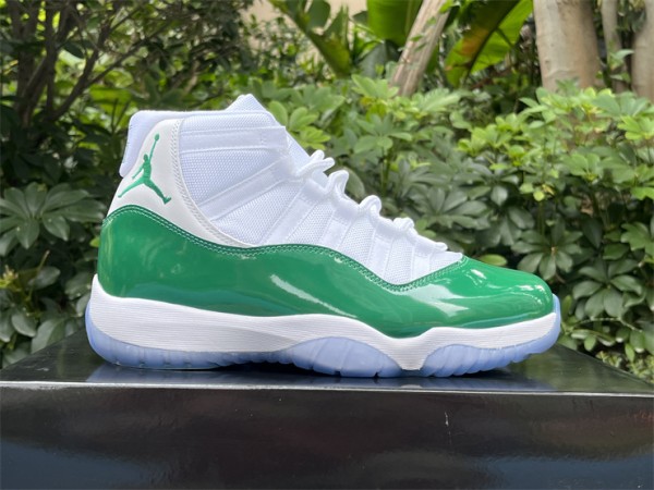  Air jordan 11“Michigan State” 