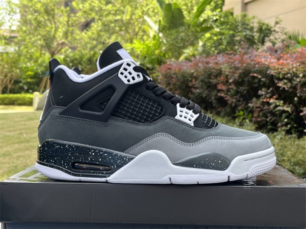 Air Jordan 4 “Fear” FQ8138-002