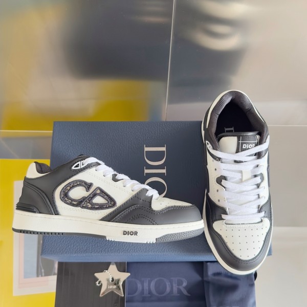 DIOR B57 LOW Top Sneaker 