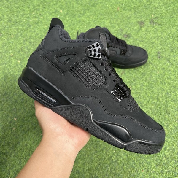 Air Jordan 4 “Black Cat”2025