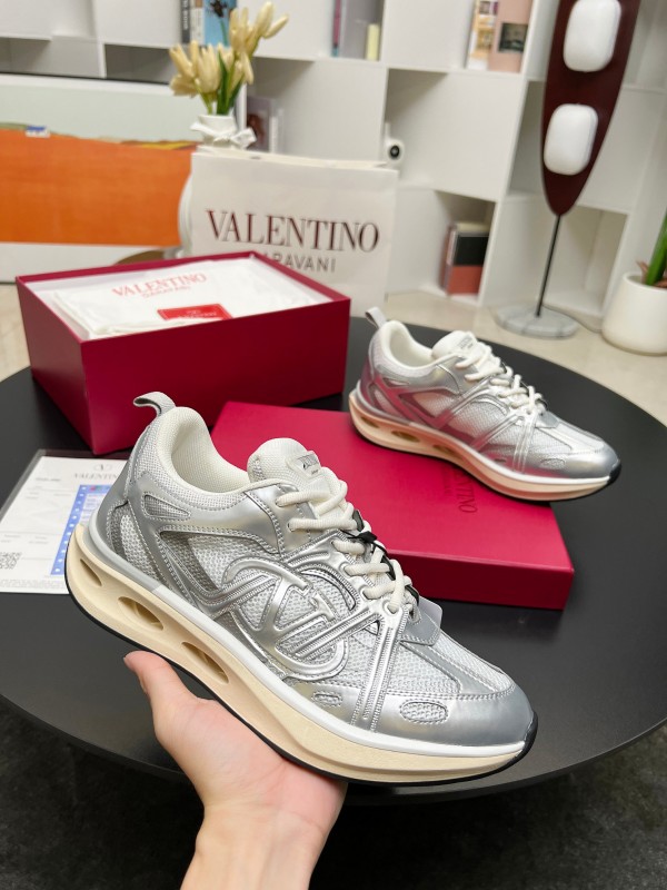Valentino Easy Jog Sneaker 