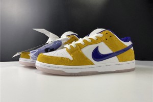 Nike SB Dunk Low "Laser Orange"