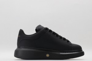 Alexander McQueen Oversized Sneaker Triple Black Leather