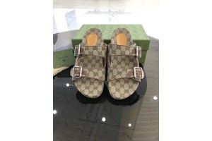 Gucci slippers unisex