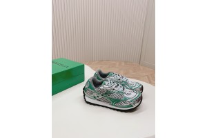 Bottega Veneta BV23 Orbit