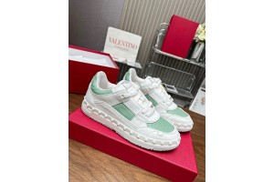 VALENTINO GARAVANI FREEDOTS