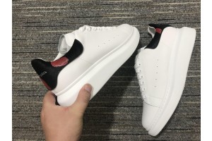 Alexander McQueen Oversized Sneaker MCQ-8181