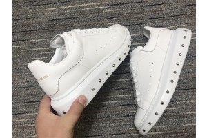 Alexander McQueen Oversized Sneaker MCQ-8125