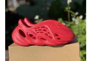 Adidas Yeezy Foam RNNR Vermillion GW3355