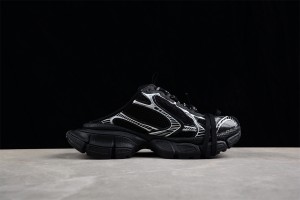 Balenciaga's 3XL Mules Sneaker in light sliver, black mesh and polyurethane BG3ML-004