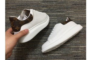 Alexander McQueen Oversized Sneaker MCQ-8134