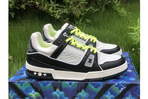 Louis Vuitton Trainer Black White 1A5PYF 3