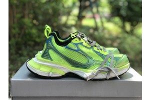 Balenciaga’s 3XL Sneaker in fluo green, white mesh and polyurethane B3XL-003