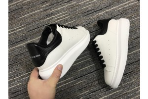 Alexander McQueen Oversized Sneaker MCQ-8062