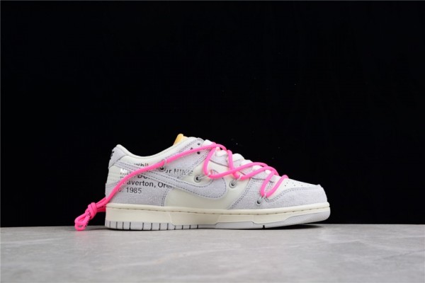 Off-White x Nike Dunk Low Lot 17 of 50