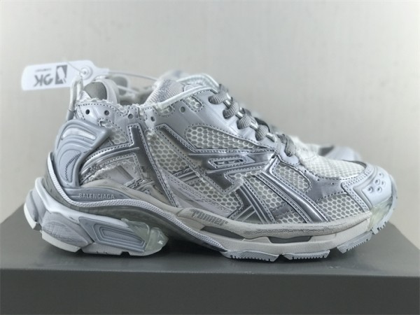 Balenciaga Runner Sneaker in Silver Metallic BGRN-006