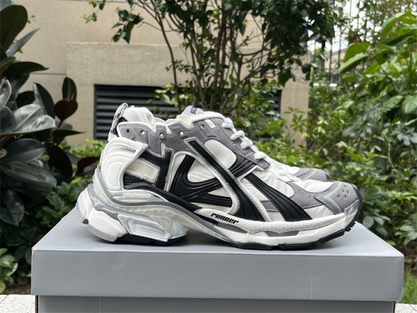 Balenciaga Runner Sneaker in grey, white and black nylon and suede-like fabric