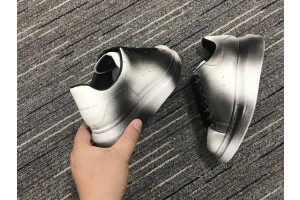 Alexander McQueen Oversized Sneaker MCQ-8049